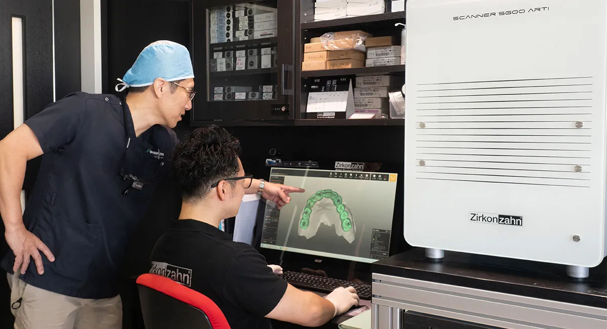 ジルコニア人工歯