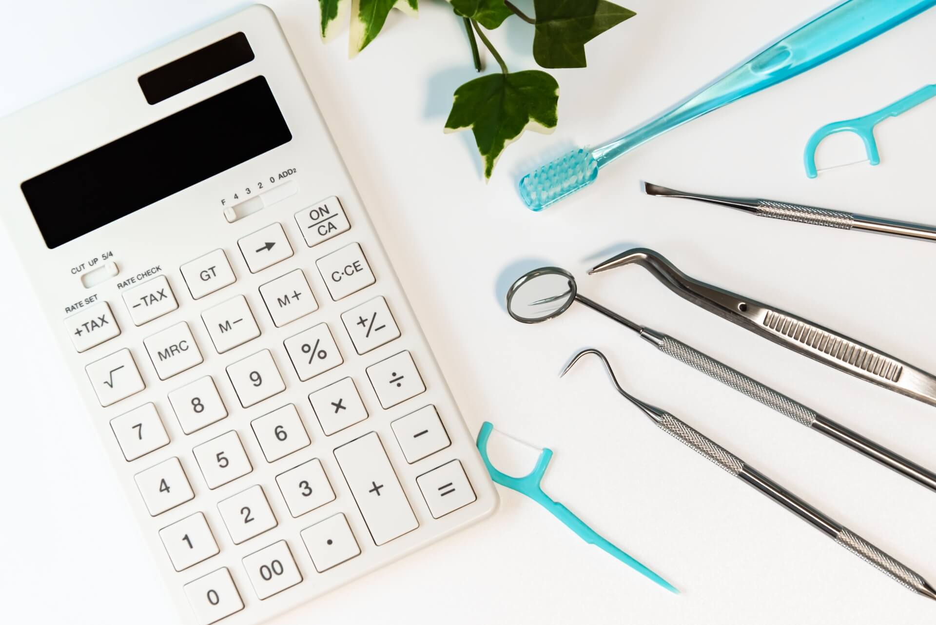 インプラント定期健診の料金目安と検査内容