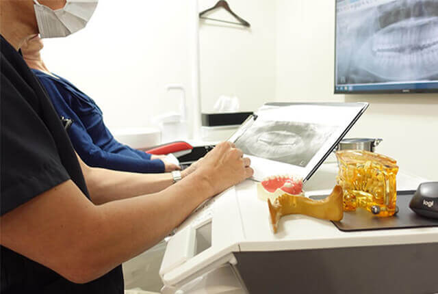 インプラント治療は専門医が行うべき治療？その理由とは