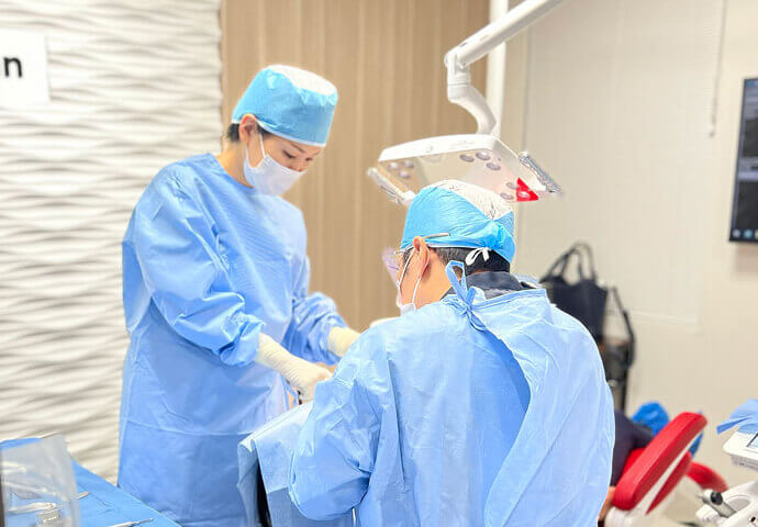 インプラント手術当日の流れと注意点