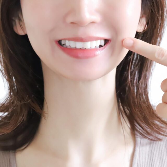 【神奈川】前歯のインプラント治療が難しい理由と治療法を解説